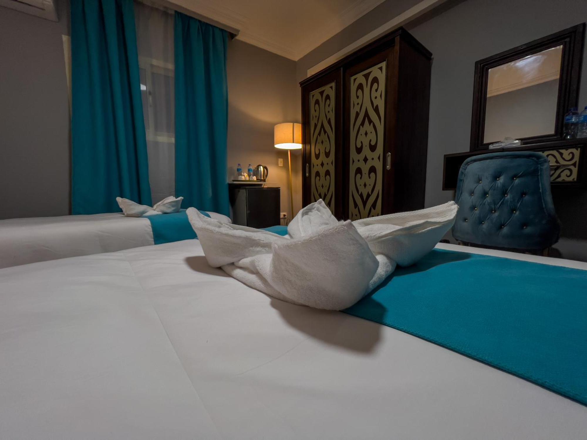 The Pyramids Gate Inn Kafret el-Gabal Екстериор снимка