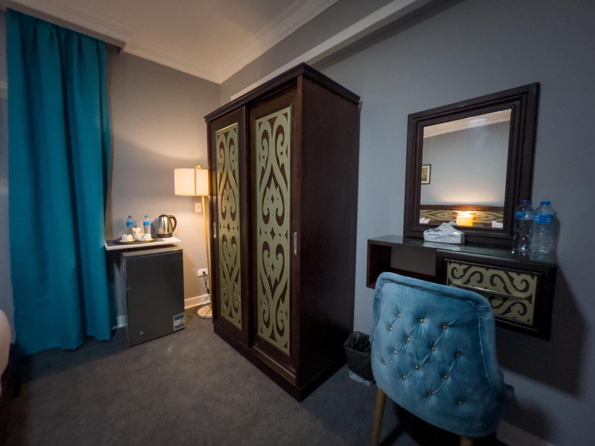 The Pyramids Gate Inn Kafret el-Gabal Екстериор снимка