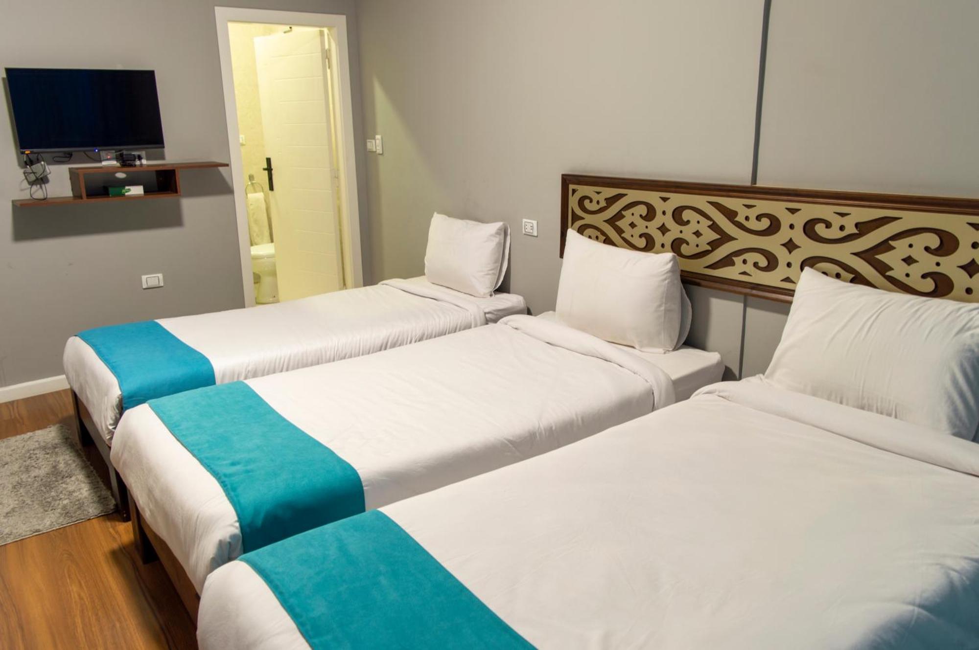 The Pyramids Gate Inn Kafret el-Gabal Екстериор снимка