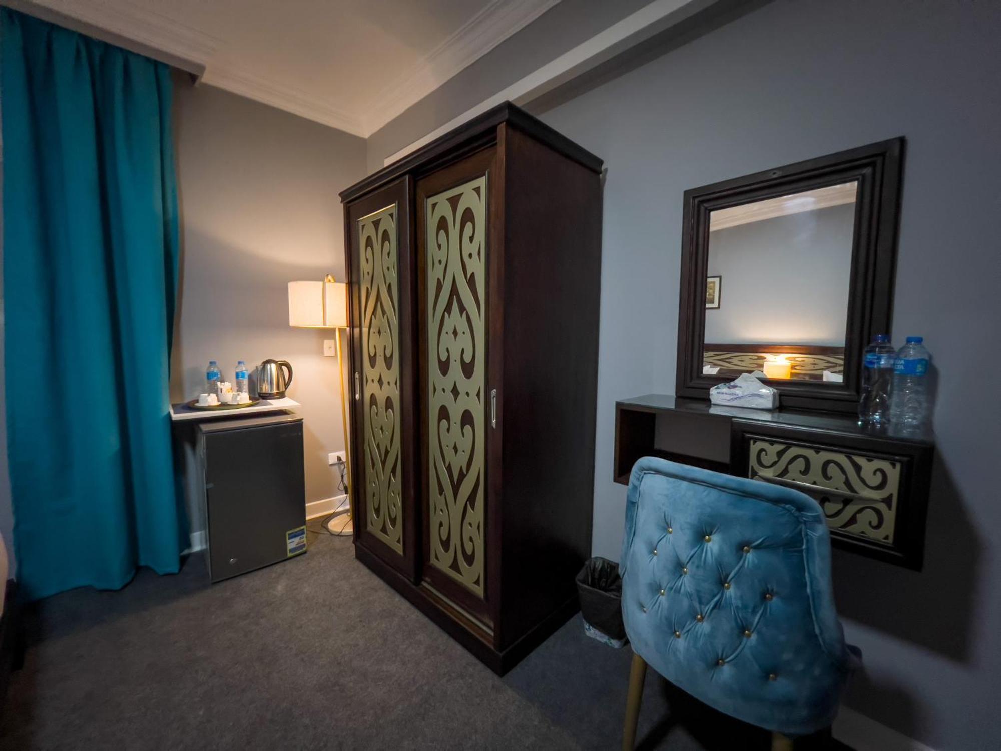 The Pyramids Gate Inn Kafret el-Gabal Екстериор снимка