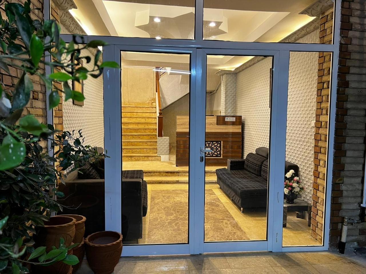 The Pyramids Gate Inn Kafret el-Gabal Екстериор снимка